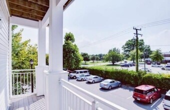 908 Southmoor Dr in Virginia Beach, VA - Building Photo - Building Photo
