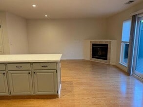 511 N San Mateo Dr in San Mateo, CA - Building Photo - Building Photo