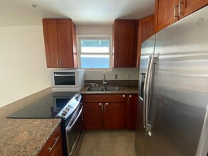 2483 Kapiolani Blvd in Honolulu, HI - Building Photo - Building Photo