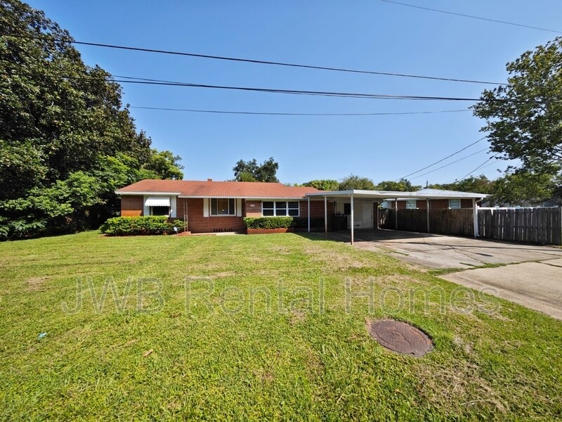 8260 Monmouth Way in Jacksonville, FL - Building Photo