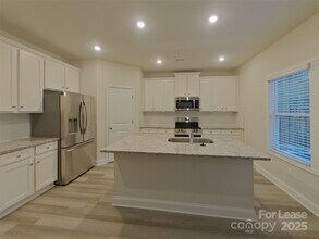 137 Queenshall Rd in Mooresville, NC - Building Photo - Building Photo