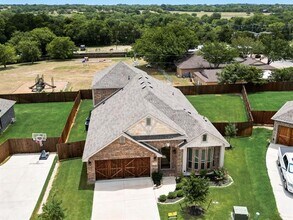 514 Zinnia Lp in Midlothian, TX - Building Photo - Building Photo