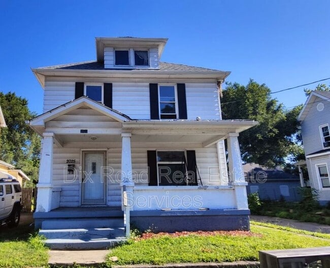 property at 2025 Arlington Ave