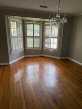 940 Central Dr in Beaumont, TX - Foto de edificio - Building Photo