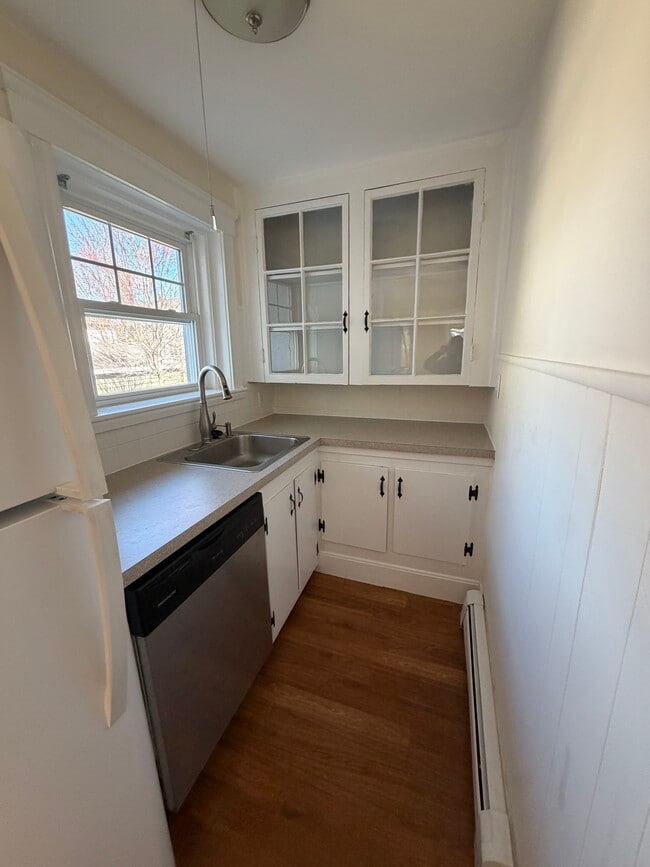 9 Stark Ave, Unit 1, Unit 1