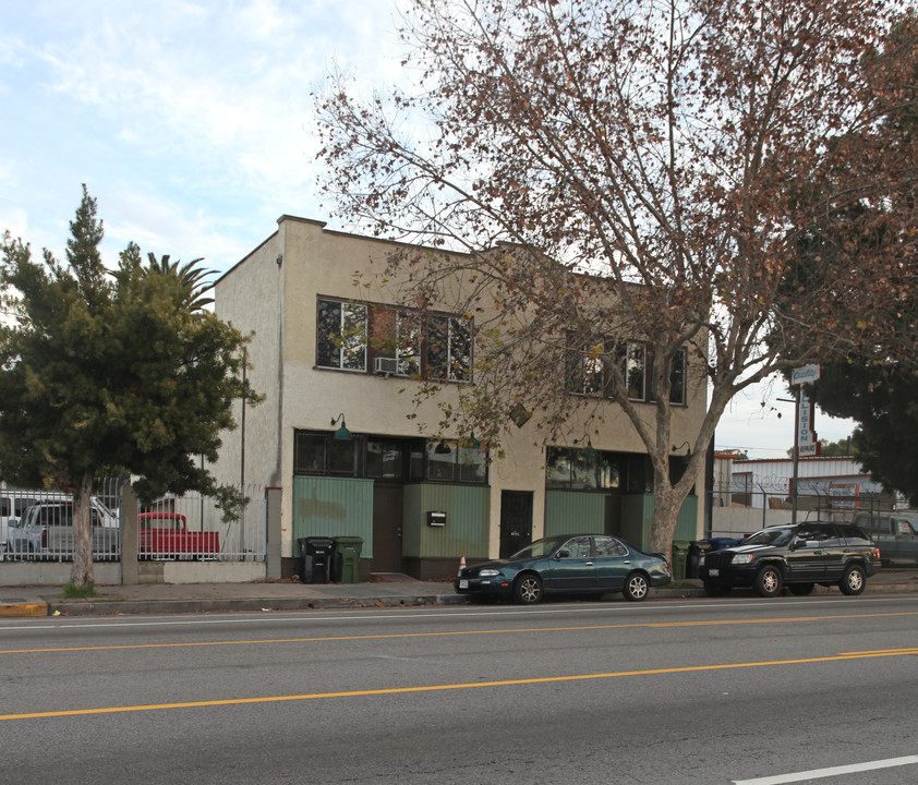 5239 York Blvd in Los Angeles, CA - Building Photo