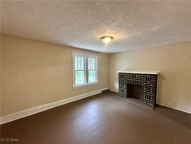 property at 1248 Pondview Ave