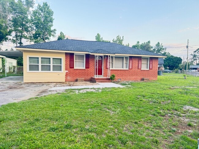 property at 1526 Dade St