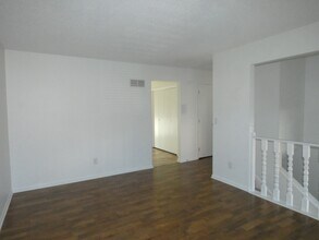 7501 NW 82nd St in Kansas City, MO - Building Photo - Building Photo