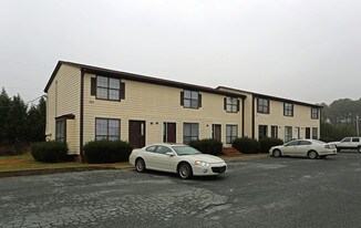Cambridge Village Apartments in Monroe, NC - Building Photo