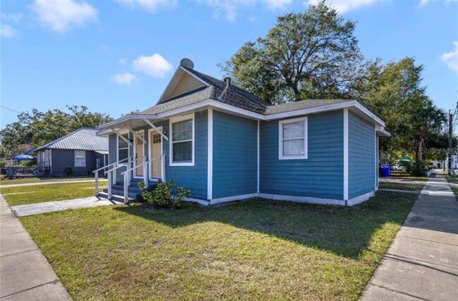 222 N Orlando Ave in Kissimmee, FL - Building Photo - Building Photo