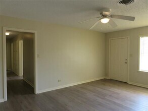 604 FM 120 in Pottsboro, TX - Building Photo - Building Photo