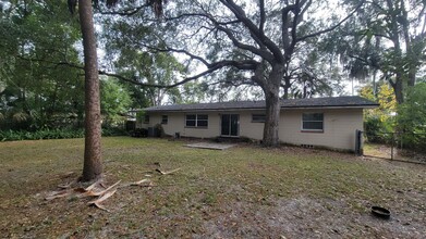 8255 Mathonia Ave in Jacksonville, FL - Building Photo - Building Photo