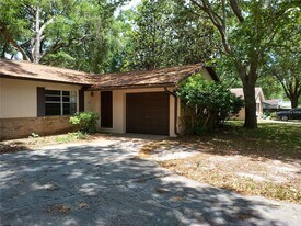 1209 SW 80th Dr in Gainesville, FL - Building Photo