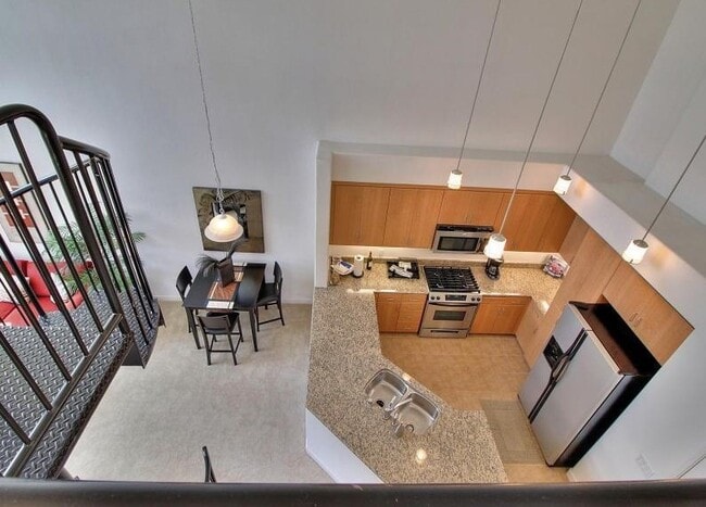 5425 DeMarcus Blvd in Dublin, CA - Building Photo - Building Photo