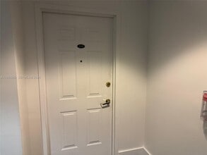 2280 SW 32nd Ave in Miami, FL - Building Photo - Building Photo