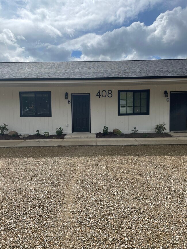 408 Main St, Unit A in Saint Regis, MT - Building Photo - Building Photo
