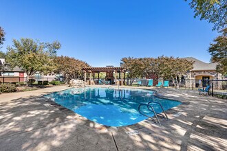 Bent Tree Park Apartments in Addison, TX - Building Photo - Building Photo