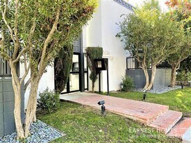 5236 Kester Ave in Los Angeles, CA - Building Photo