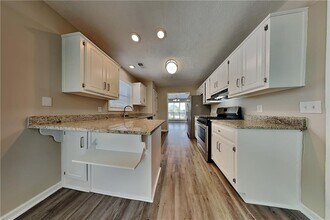 5450 Princeton Oaks Dr in Sugar Hill, GA - Building Photo - Building Photo