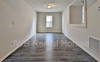 2054 Broadway Ave in Jacksonville, FL - Building Photo - Building Photo