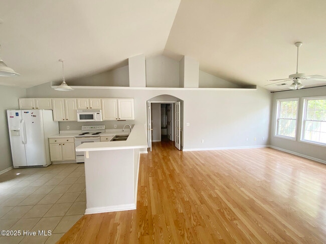 5328 Sun Coast Dr in Wilmington, NC - Building Photo - Building Photo