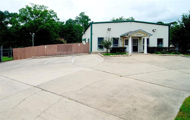 property at 10430 FM 1097