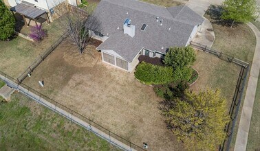 11316 S Ash St in Jenks, OK - Foto de edificio - Building Photo