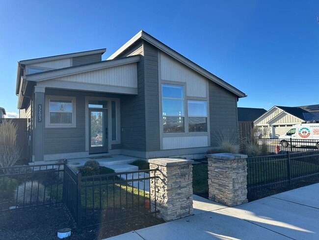 property at 3203 NE Boulder Crk Dr