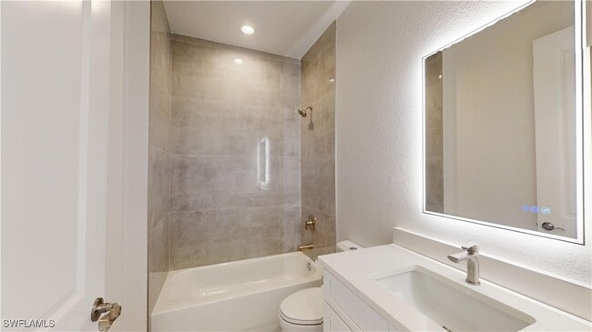 property at 1902 Northwest 28th Ave