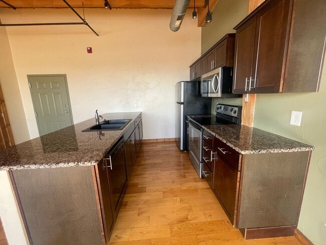 601 N National Ave in Springfield, MO - Building Photo - Building Photo