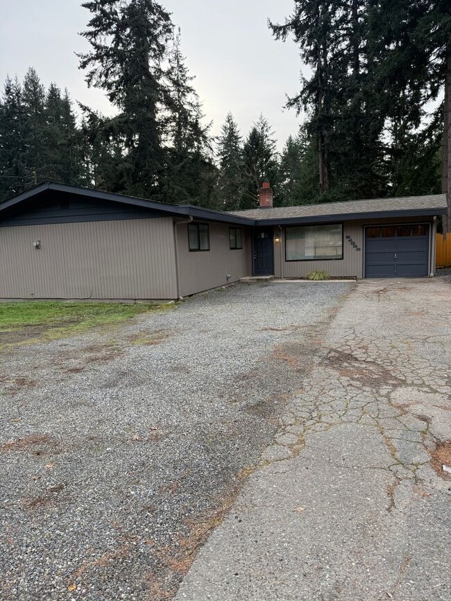 21330 Cypress Way in Lynnwood, WA - Building Photo - Building Photo