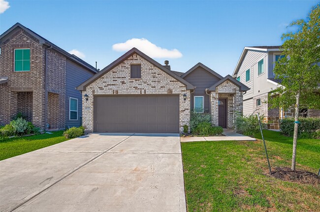 4255 Helmside Ln in Houston, TX - Foto de edificio - Building Photo