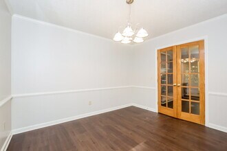 6858 Creekwood Dr in Douglasville, GA - Building Photo - Building Photo