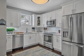 1340 SW 2nd Ct in Fort Lauderdale, FL - Building Photo - Building Photo
