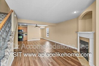 807 SW Imperial Ln in Blue Springs, MO - Building Photo - Building Photo