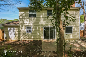7823 Highbanks Ct in Charlotte, NC - Building Photo - Building Photo