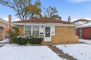 14631 Kimbark Ave in Dolton, IL - Building Photo