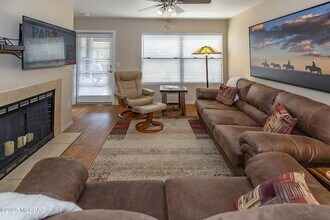 5855 N Kolb Rd, Unit 5105 in Tucson, AZ - Building Photo - Building Photo