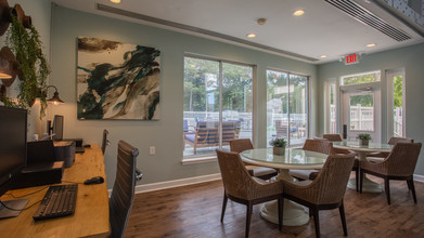 Watermans Crossing Apartments in Newport News, VA - Foto de edificio - Interior Photo