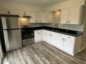 5474-76 Aspen Ave in Portage, IN - Building Photo - Building Photo