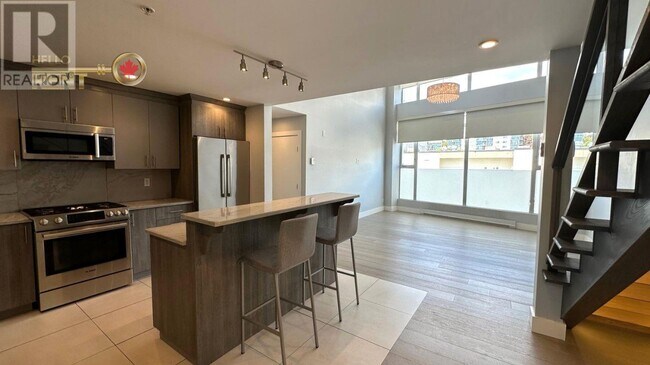 1525-1525 Bellevue Ave in West Vancouver, BC - Building Photo - Building Photo