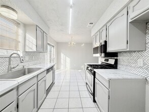 12715 Middlesbrough Ln in Houston, TX - Building Photo - Building Photo