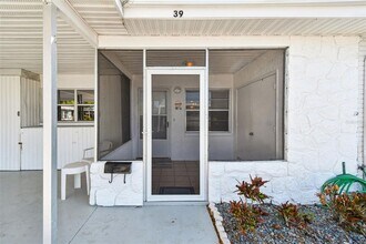 13940 Anona Heights Dr in Largo, FL - Building Photo - Building Photo