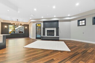 3 Woods Wy, Unit A in Guilford, CT - Foto de edificio - Building Photo