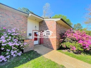 354 Warrington Cir in Hampton, VA - Building Photo - Building Photo