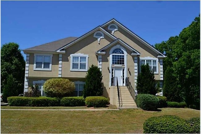 property at 3150 Lovell Dr SW