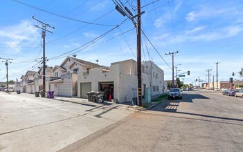 6796 N Paramount Blvd in Long Beach, CA - Building Photo - Building Photo