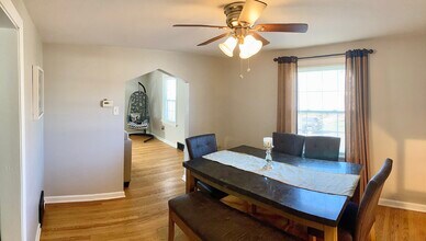 144 Oak St in Baden, PA - Foto de edificio - Building Photo