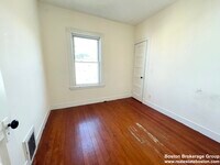 19 Eastman St photo'